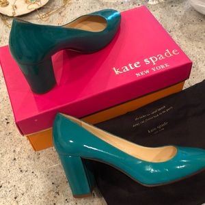 Kate Spade 3” block heel patent teal/green shoe.